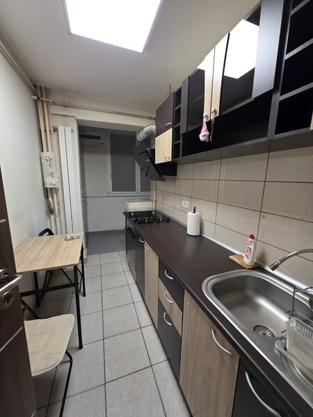 Titan, 5 minute metrou, chiar la parcul IOR, vav liceul Dante,